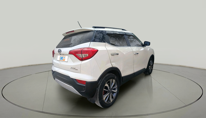 2020 Mahindra XUV300 W8 (O) 1.5 DIESEL AMT, Diesel, Automatic, 1,53,511 km, exterior