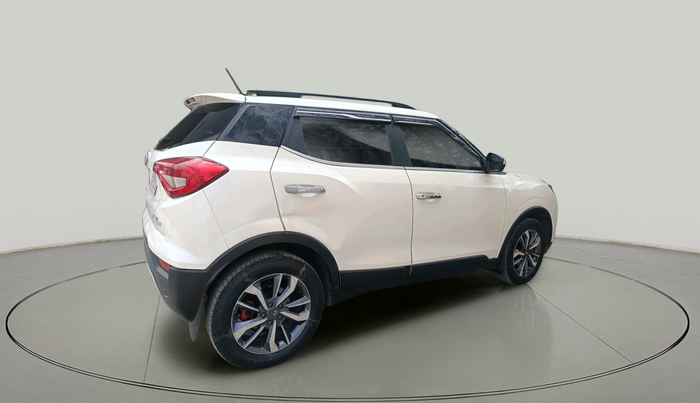 2020 Mahindra XUV300 W8 (O) 1.5 DIESEL AMT, Diesel, Automatic, 1,53,511 km, exterior