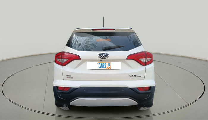 2020 Mahindra XUV300 W8 (O) 1.5 DIESEL AMT, Diesel, Automatic, 1,53,511 km, exterior