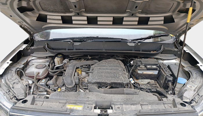 2022 Volkswagen TAIGUN TOPLINE 1.0 TSI AT, Petrol, Automatic, 34,584 km, exterior