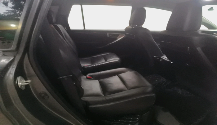 2018 Toyota Innova Crysta 2.4 ZX 7 STR, Diesel, Manual, 1,85,494 km, interior