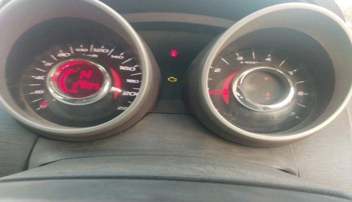 2013 Mahindra XUV500 W8, Diesel, Manual, 98,950 km, interior