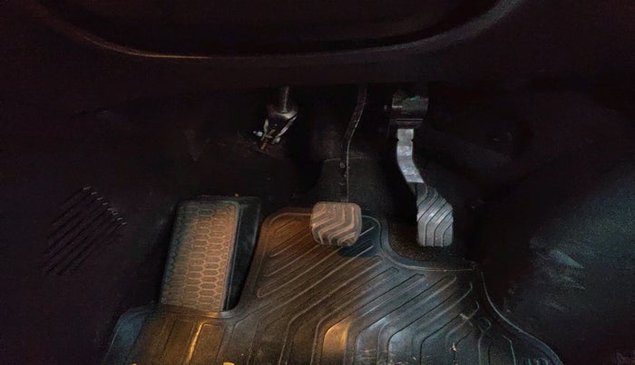 2024 Nissan MAGNITE XV PREMIUM TURBO CVT, Petrol, Automatic, 10,431 km, interior