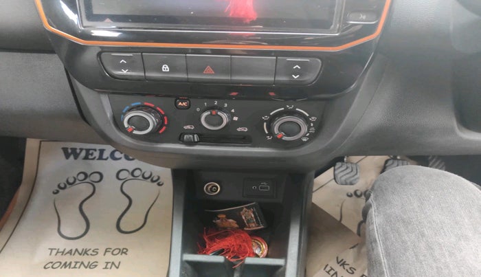 2020 Renault Kwid CLIMBER 1.0 (O), Petrol, Manual, 57,269 km, interior