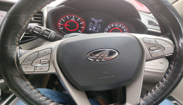 2019 Mahindra XUV300 W8 (O) 1.2 PETROL, Petrol, Manual, 29,291 km, interior