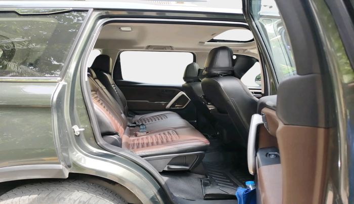 2024 Mahindra SCORPIO-N Z6 DIESEL AT 2WD 7 STR, Diesel, Automatic, 67,421 km, interior