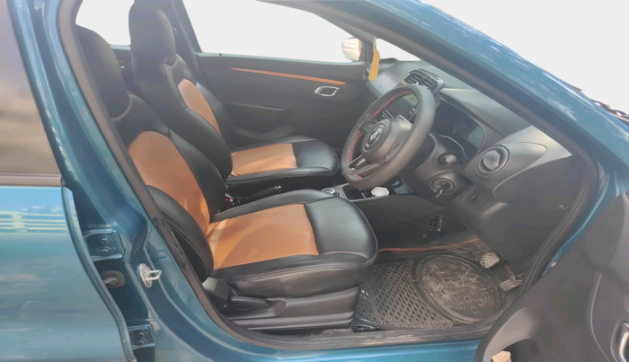 2020 Renault Kwid CLIMBER 1.0 AMT (O), Petrol, Automatic, 25,531 km, interior