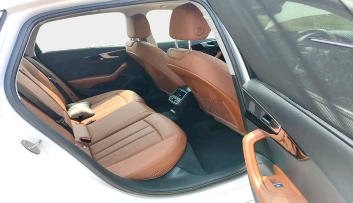 2022 Audi A4 40 TFSI TECHNOLOGY, Petrol, Automatic, 12,809 km, interior