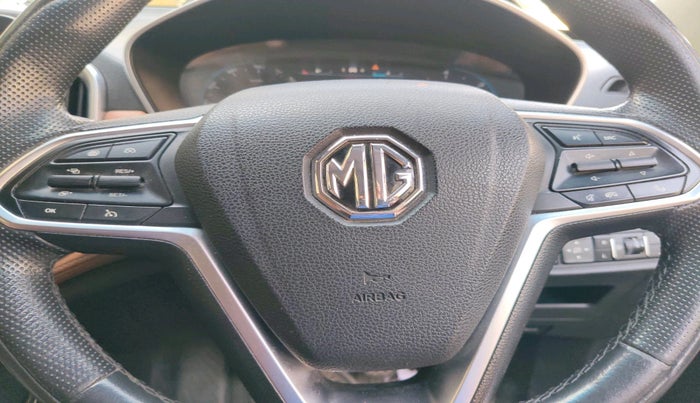 2020 MG HECTOR PLUS SHARP 2.0 DIESEL TURBO MT 6-STR, Diesel, Manual, 84,416 km, interior