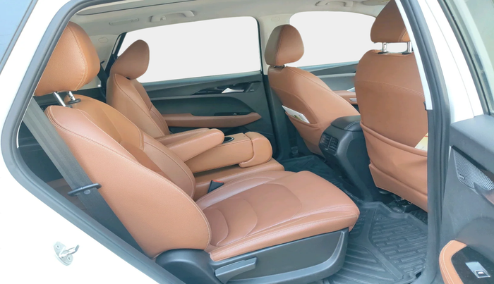 2020 MG HECTOR PLUS SHARP 2.0 DIESEL TURBO MT 6-STR, Diesel, Manual, 84,416 km, interior