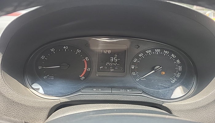 2019 Skoda Rapid AMBITION 1.6 MPI MT, Petrol, Manual, 25,542 km, interior