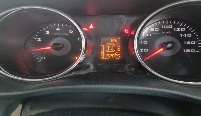 2016 Mahindra TUV300 T8, Diesel, Manual, 1,92,825 km, interior