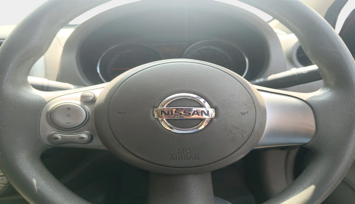 2013 Nissan Sunny XV PETROL, Petrol, Manual, 96,756 km, interior