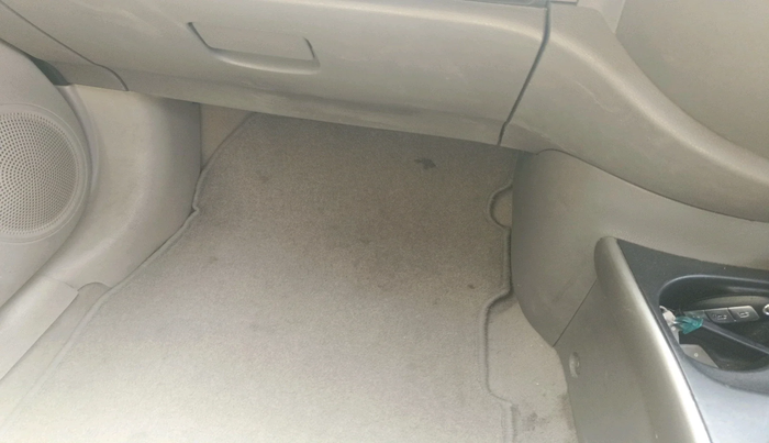 2013 Nissan Sunny XV PETROL, Petrol, Manual, 96,756 km, interior