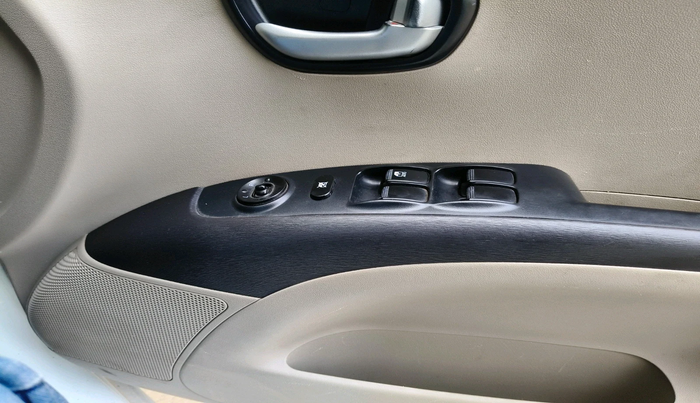 2013 Hyundai i10 MAGNA 1.2, Petrol, Manual, 56,149 km, interior