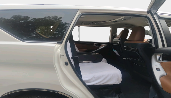 2022 Toyota Innova Crysta 2.7 ZX AT 7 STR, Petrol, Automatic, 67,442 km, interior