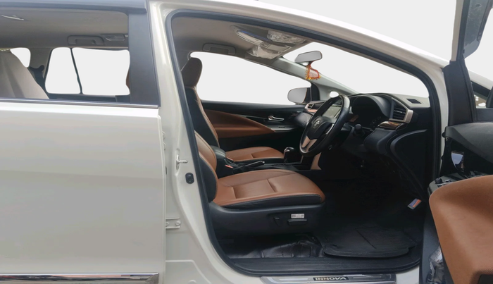 2022 Toyota Innova Crysta 2.7 ZX AT 7 STR, Petrol, Automatic, 67,442 km, interior