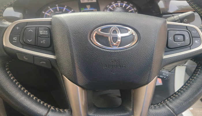 2022 Toyota Innova Crysta 2.7 ZX AT 7 STR, Petrol, Automatic, 67,442 km, interior