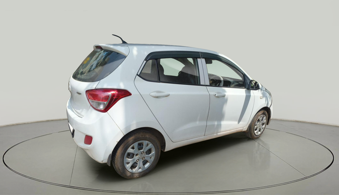 2014 Hyundai Grand i10 MAGNA 1.1 CRDI, Diesel, Manual, 1,68,444 km, exterior
