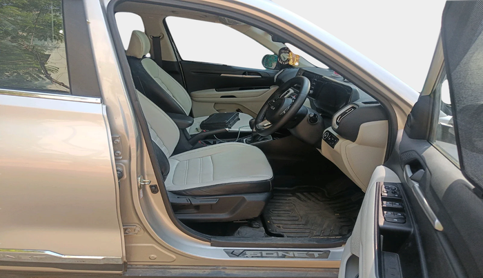 2024 KIA SONET HTX 1.0 TURBO PETROL IMT, Petrol, Manual, 7,738 km, interior