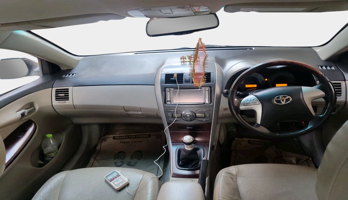 2013 Toyota Corolla Altis G DIESEL, Diesel, Manual, 1,11,807 km, interior