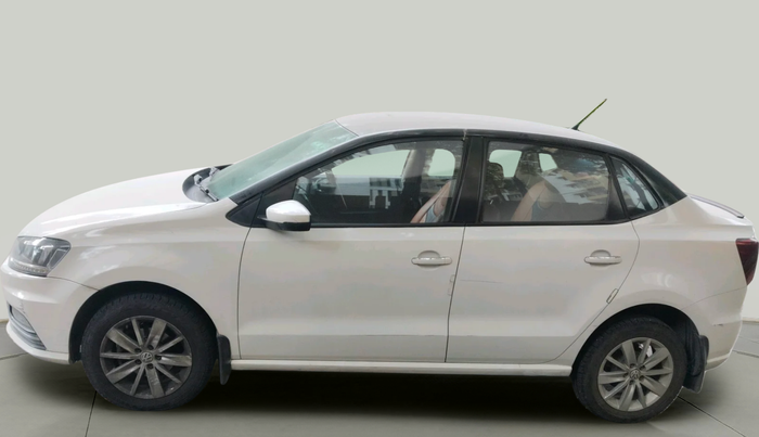 2016 Volkswagen Ameo HIGHLINE1.2L, Petrol, Manual, 85,016 km, exterior