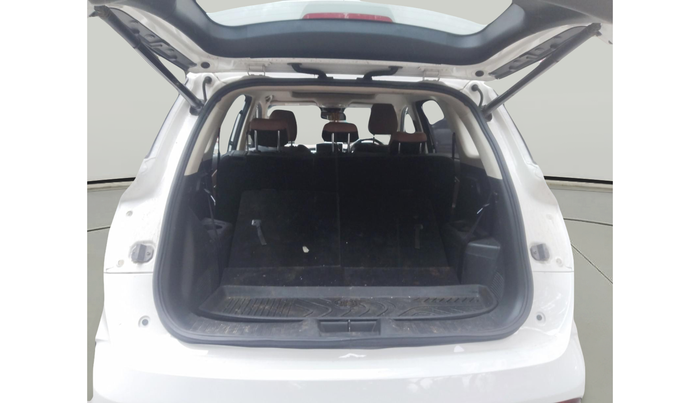 2023 MG HECTOR PLUS SAVVY PRO 1.5 TURBO CVT 7 STR, Petrol, Automatic, 24,613 km, exterior