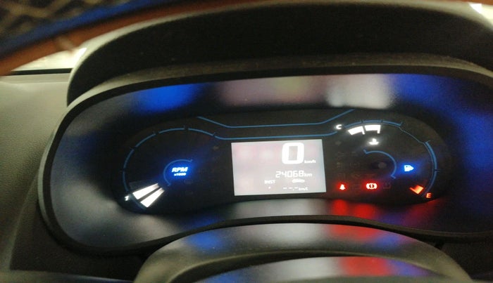 2021 Renault Kwid CLIMBER 1.0 (O), Petrol, Manual, 24,068 km, interior