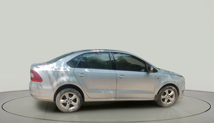 2014 Skoda Rapid ELEGANCE 1.6 TDI CR MT, Diesel, Manual, 1,65,454 km, exterior