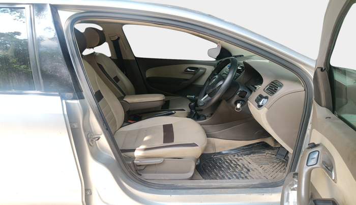 2014 Skoda Rapid ELEGANCE 1.6 TDI CR MT, Diesel, Manual, 1,65,454 km, interior