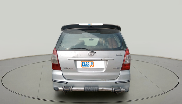 2011 Toyota Innova 2.5 G4 8 STR, Diesel, Manual, 2,60,546 km, exterior