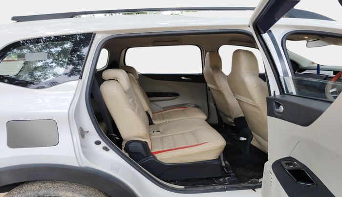 2020 Renault TRIBER RXZ, Petrol, Manual, 58,203 km, interior