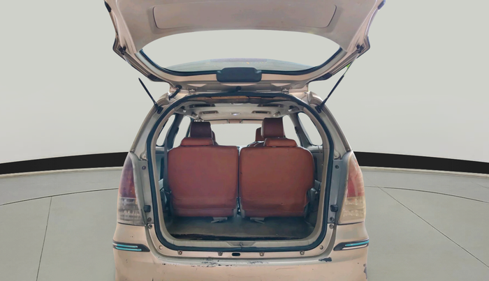 2011 Toyota Innova 2.5 G3, Diesel, Manual, 1,85,495 km, exterior