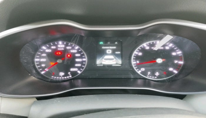 2024 MG ASTOR Shine 1.5 MT (Ivory), Petrol, Manual, 23,394 km, interior