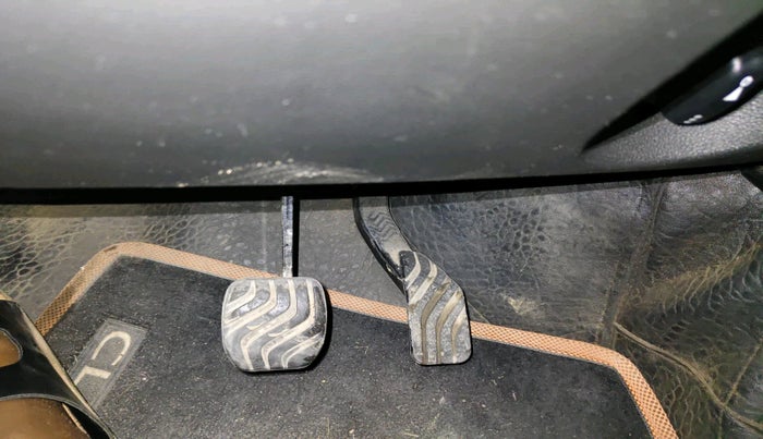 2020 Renault Kwid CLIMBER 1.0 AMT (O), Petrol, Automatic, 33,028 km, interior