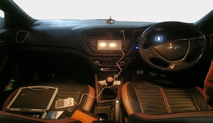 2018 Hyundai i20 Active 1.2 SX, Petrol, Manual, 46,757 km, interior