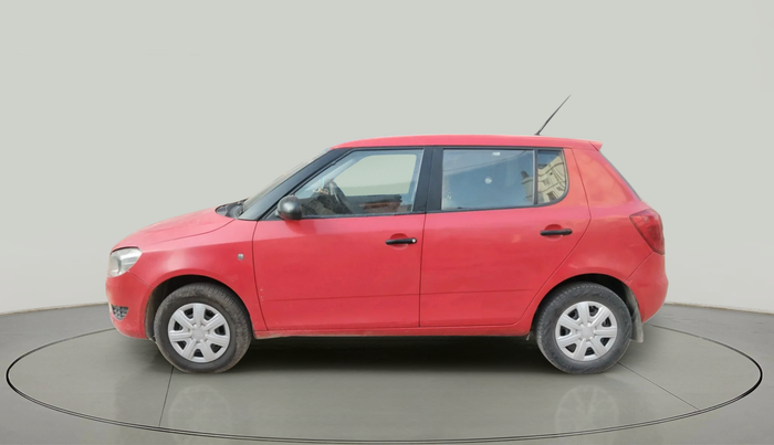 2010 Skoda Fabia CLASSIC 1.2 MPI, Petrol, Manual, 1,04,977 km, exterior