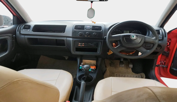 2010 Skoda Fabia CLASSIC 1.2 MPI, Petrol, Manual, 1,04,977 km, interior