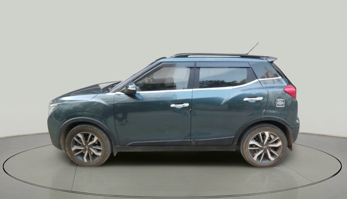 2020 Mahindra XUV300 W8 (O) 1.5 DIESEL AMT, Diesel, Automatic, 73,812 km, exterior