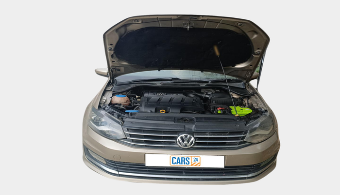 2016 Volkswagen Vento HIGHLINE 1.5 AT, Diesel, Automatic, 1,79,770 km, exterior