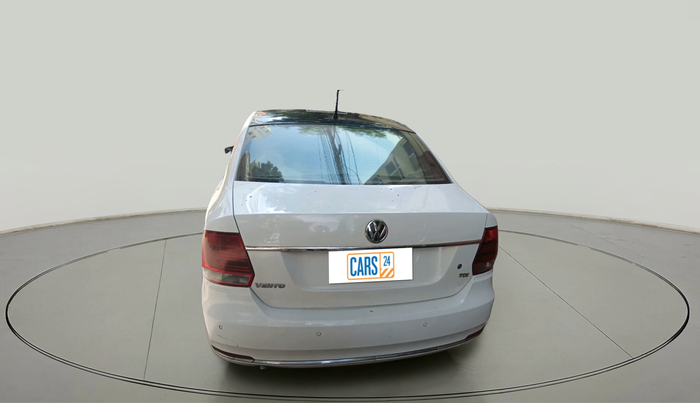 2016 Volkswagen Vento HIGHLINE 1.5 AT, Diesel, Automatic, 1,24,725 km, exterior