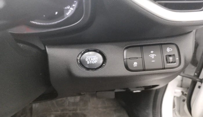 2021 Hyundai VENUE SX (O) 1.5 CRDI, Diesel, Manual, 44,710 km, interior