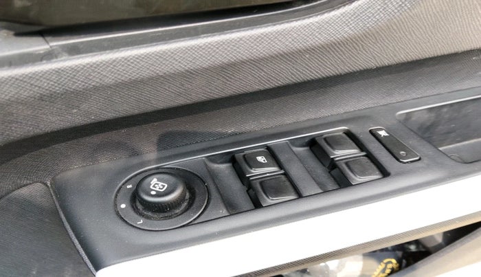 2024 Tata PUNCH Accomplished Plus AMT, Petrol, Automatic, 19,082 km, interior