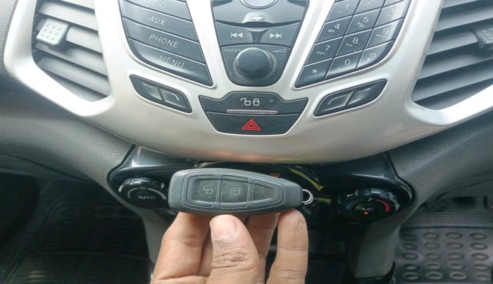 2013 Ford Ecosport TITANIUM 1.5L DIESEL, Diesel, Manual, 1,30,648 km, interior