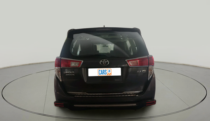 2022 Toyota Innova Crysta 2.7 VX 7 STR, Petrol, Manual, 40,813 km, exterior