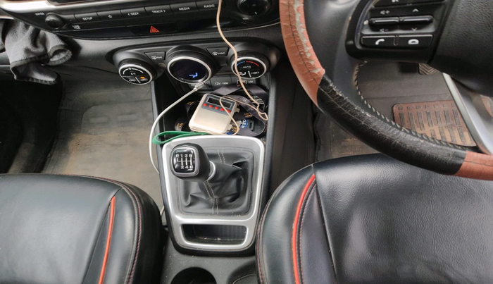 2021 Hyundai VENUE SX 1.0 TURBO IMT, Petrol, Manual, 52,805 km, interior