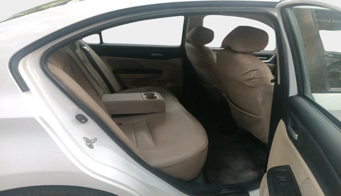 2022 Honda Amaze 1.5L I-DTEC VX, Diesel, Manual, 69,384 km, interior