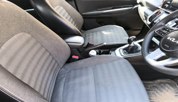 2022 KIA SONET HTK PLUS 1.5, Diesel, Manual, 1,00,670 km, interior