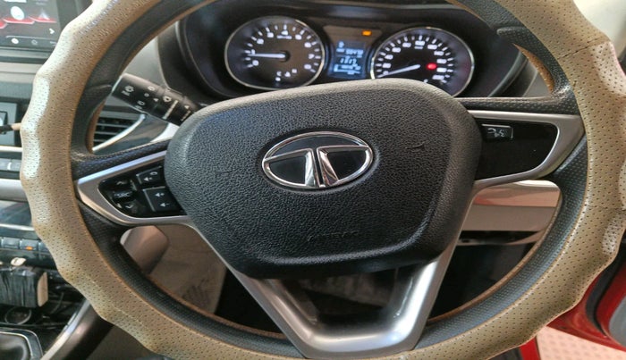 2017 Tata NEXON XZ PLUS DIESEL DUAL TONE, Diesel, Manual, 55,478 km, interior