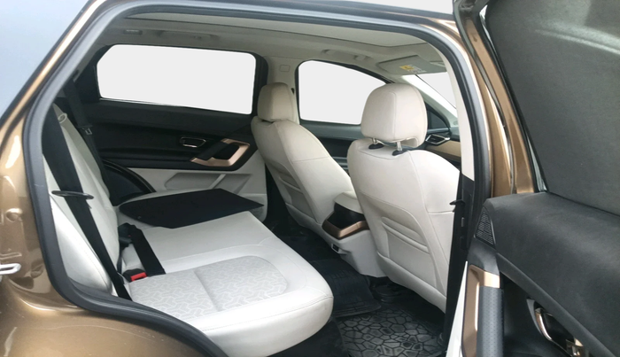 2022 Tata Harrier XZ PLUS 2.0L, Diesel, Manual, 37,512 km, interior